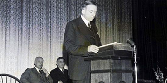 Arthur T. Vanderbilt, Chief Justice, New Jersey Supreme Court, Podium
